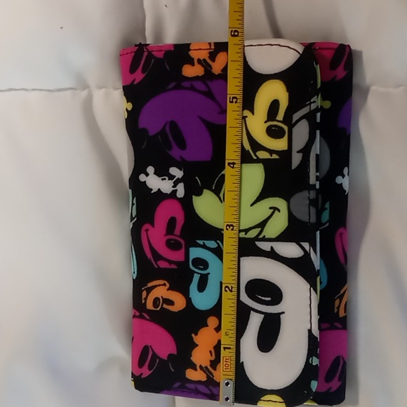 Disney Parks Mickey Mouse trifold Wallet. - Picture 10 of 11